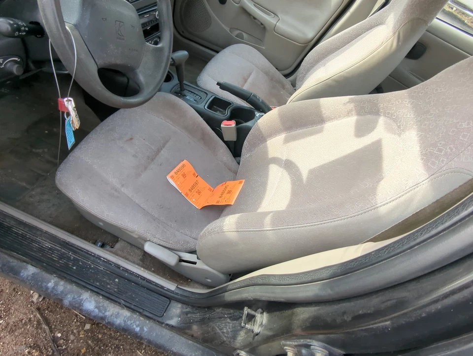 Saturn Saturn S Series Passenger Front Seat Oem Y9DO4 Foto 1 de 1