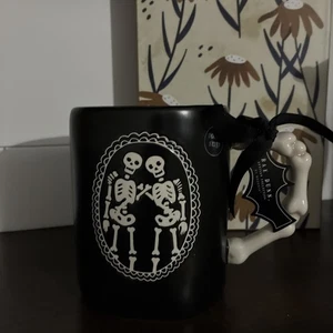 Rae Dunn BESTIES TO THE BONE Halloween Mug - Picture 1 of 5