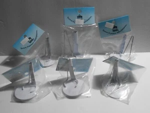Town Square Miniatures - Lote de mini soportes ajustables para muñecas de 2" - Imagen 1 de 3