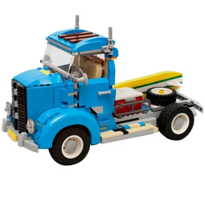 MOC: Alternate Build of Set 10252: Vintage Truck Model 862 Pieces Gift DIY - Image 1 of 4