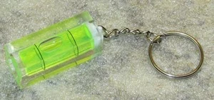 Mini LLAVERO NIVEL VERDE ACRÍLICO NUEVO - Imagen 1 de 4