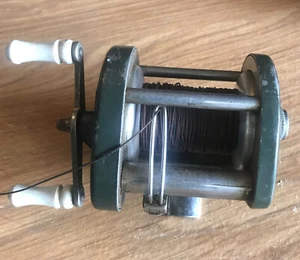 Vintage Ocean City 1600 Model Right Hand Casting Fishing Reel Made USA VTG Rare - Picture 1 of 5