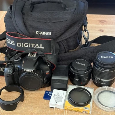 Canon EOS Rebel T2i DSLR Camera with EF-S 18-55mm f / 3.5-5.6 OEM Bag, Read - Image 1 of 4