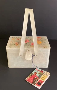 Vintage 1950’s Signed Wilardy Originals White Marble Lucite Purse-Original Tag - Picture 1 of 19