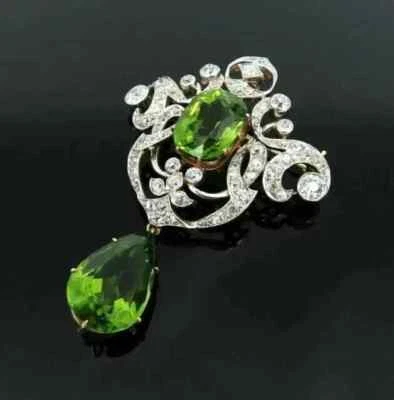 3Ct Oval Cut Lab-Created Green Peridot Women's Brooch Pin 14K Yellow Gold Plated - Image 1 of 4