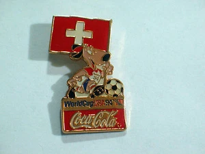 Schweiz Fußball Team Pin, WM 1994 Event Flagge & Stürmer Hund Maskottchen - Bild 1 von 3