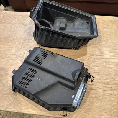 Caja de carcasa de filtro de filtro de aire 96-98 Porsche 911 993 3.6 99311003008 OEM Foto 1 de 4