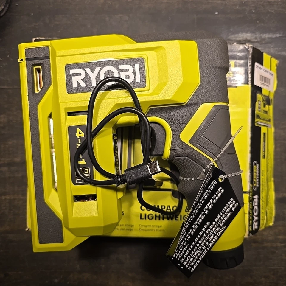 Kit de grapadora/clavadora recargable de litio Ryobi USB 4 en 1 FVN51K batería 3ah + USB Foto 1 de 1