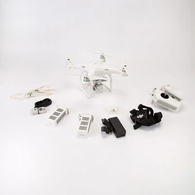 Quadricóptero DJI Phantom 3 Advanced com câmera 2.7K e bateria extra SKU#1984517 - Imagem 1 de 4