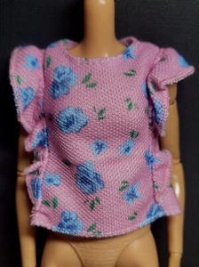 MATTEL PINK BLUE FLORAL TOP BARBIE FASHIONISTAS FASHION CLOTHES - Picture 1 of 2
