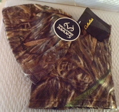 CABELAS ORIGINAL FLEECE BEANIE/GAITER COMBO REALTREE MAX 5 - Image 1 of 4