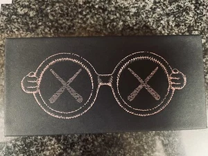 Kaws X Sons And Daughters Pink Glasses ***IN HAND*** Fast Shipping - Picture 1 of 3