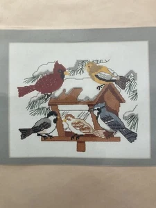 Patty Ann Creations Feeding Time 432 kit punto croce cardinale cardellino inverno - Foto 1 di 3