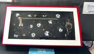 Disney TYPO Purse Wallet Mickey Mouse with Keyring 90 YEARS OF MAGIC - Picture 1 of 2