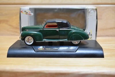 SIGNATURE MODELS 1:32 SCALE 1939 LINCOLN ZEPHYR DIE CAST MODEL - Image 1 of 4