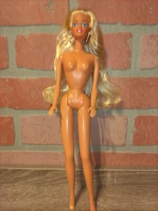 VTG 1976 Mattel Barbie Doll~ Star Earrings, Long Blonde Sparkle Hair Highlights - Picture 1 of 10