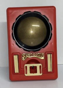 Vintage SKEDOODLE Hasbro Drawing Toy w/ 11 Stencils EtchASketch 1979 - Picture 1 of 6