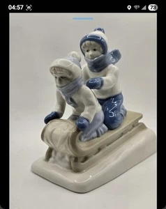 Figura Trineo Juego Infantil Porcelana Azul y Blanco México 1992 Paul Sebastian - Imagen 1 de 10