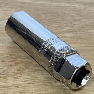 Matco Tools 9/16" Magnetic Spark Plug Socket 3/8" Drive 6 Point Knurled SP4931 - Picture 1 of 8