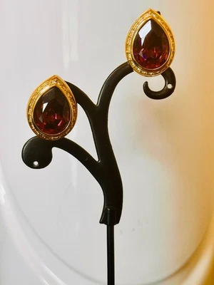 Серьги Swarovski фиолетовый грушевидной формы кристалл золотистый большой пирсинг надпись - Изображение 1 из 4