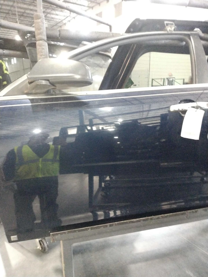 2009 Saturn Aura Front Left Door Blue Used 465981 1 Ding 89000 Miles - Изображение 1 из 4