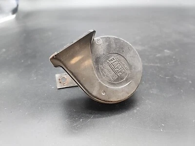 Bocina baja BMW E38 AM 80 FIAMM *CH2035 - A 73345 *35717 M4-4 Foto 1 de 4