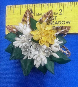 FABELHAFTE Vintage HANDGEFERTIGTE Brosche Pin aus winzigen echten Meeresmuscheln C784 - Bild 1 von 7