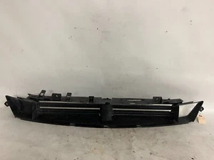 2015-2017 Chrysler 200 Front active Grille Shutter w/ motor - Picture 1 of 6