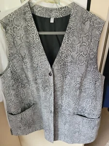 Schöne Damenweste in Paisley-Muster, grau-weiß in gr. 46 - Bild 1 von 1