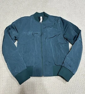 Lululemon Non Stop Bomber Reversible Verde Jaspe Talla 4  - Imagen 1 de 9