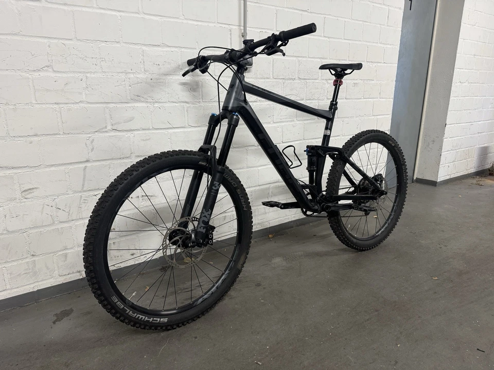 Cube Stereo 160 Race 27.5 - Bild 1 von 4