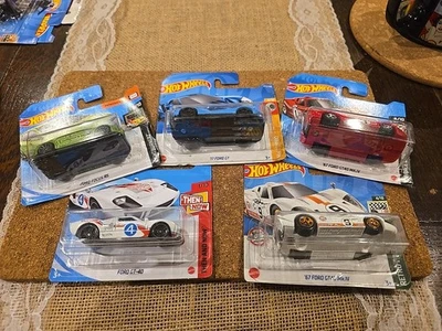 Hot Wheels Die-Cast Models, X5 Ford GT40, Ford GT, Focus RS, All New Sealed. - Image 1 of 4