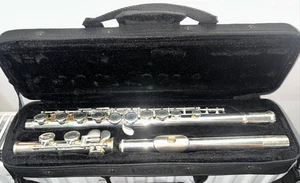 Montreux Sonata Student Flute Silver Plated - Excellent Condition RRP £139.99! - Picture 1 of 17