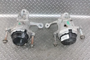 14-19 Corvette C7 6.2L Pair 2x Left LH Right RH Engine Motor Mounts Factory OEM - Picture 1 of 12