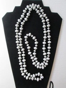 VINTAGE MOD RETRO OPERA FLAPPER LENGTH NECKLACE, GRAY PLASTIC - Picture 1 of 5