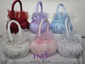 HOCHZEITSZEREMONIE SATIN BLUMENMÄDCHEN KORB MIT BESTICKTEN BLUMEN & STRASSSTEINEN - Bild 1 von 10