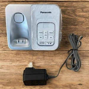 Panasonic KX-TGD830 W White/Silver Answering Machine Handset Charging Main Base - Picture 1 of 5