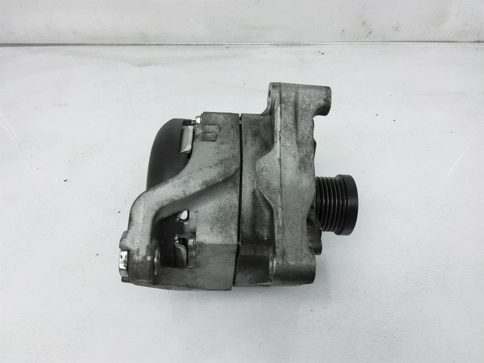 Bmw 328I 2012-2013 Alternator Generator 12-31-7-605-478 Oem 2.0L - Image 1 of 4