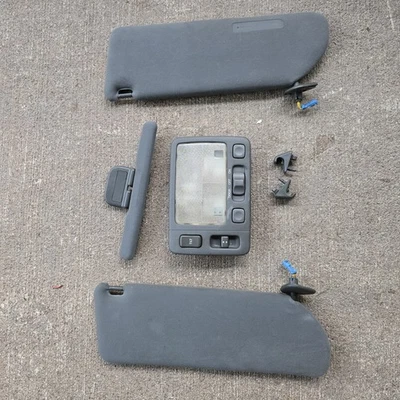 Parasoles Lexus UZZ30L SC300 SC400 1992-00 OEM con luz domo Foto 1 de 4