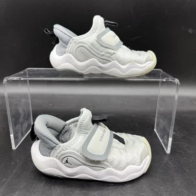 Zapatillas Air Jordan 23SEVEN Infantil Talla 6C HF3414-002 Gris Foto 1 de 4