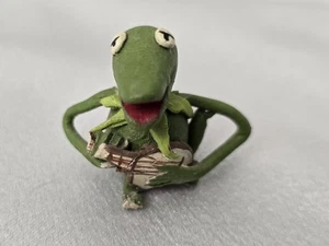 Kermit The Frog Wooden 1 Inch Figure With Banjo Broken READ - Picture 1 of 7