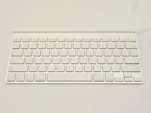 Apple A1314 Wireless Keyboard - MC184LL/B - Picture 1 of 2