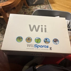 Nintendo RVL-101 Wii Console - White Near Complete In Box No Wii Sports - Picture 1 of 5