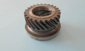 Land Rover 88 109 Series 24teeth 3rd Speed Gear Suffix D FRC2720 - Picture 1 of 1