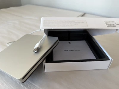 Apple Superdrive External USB Optical Disc Drive A1379  - Image 1 of 4