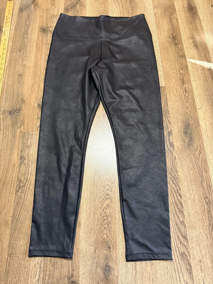 Pantalones para mujer Simply Vera Vera Wang talla grande negros leggings de 38" de largo Foto 1 de 4