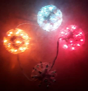 Guirlande Électrique Lumineuse Noël tres Ancienne 4 boules - Picture 1 of 6