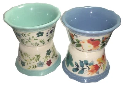 PIONEER WOMAN Kari ~ Willow RAMEKIN CUENCOS FLORALES FESTONEADOS 4” Juego de 4 Foto 1 de 4