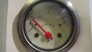 INDICADOR DE NIVEL DE COMBUSTIBLE ELÉCTRICO VEETHREE INSTRUMENTS, 240 OHMIOS COMPLETO, 33 OHMIOS VACÍO - Imagen 1 de 6