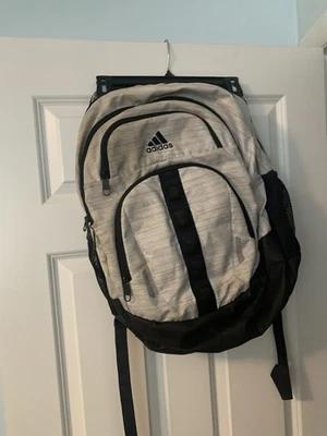 Mochila Adidas branca (usada) - Imagem 1 de 4